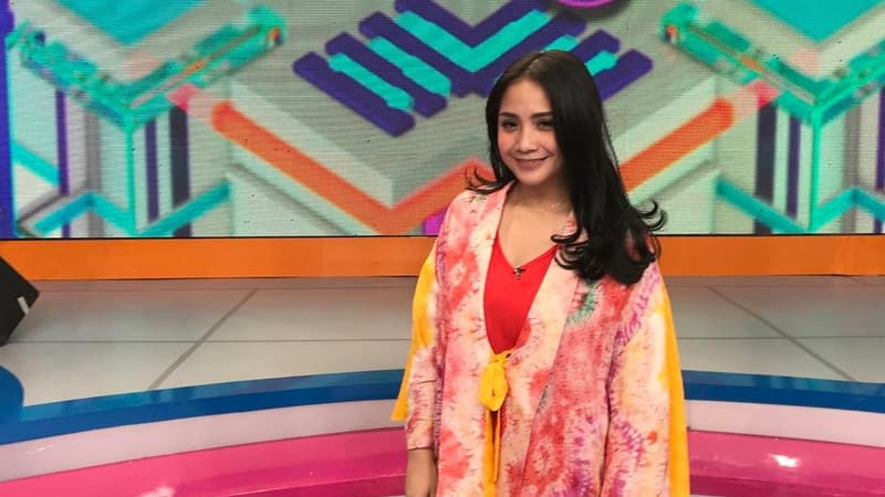 Nagita Slavina Pamer Tas Chanel Kecil Seharga Rp89 Juta 