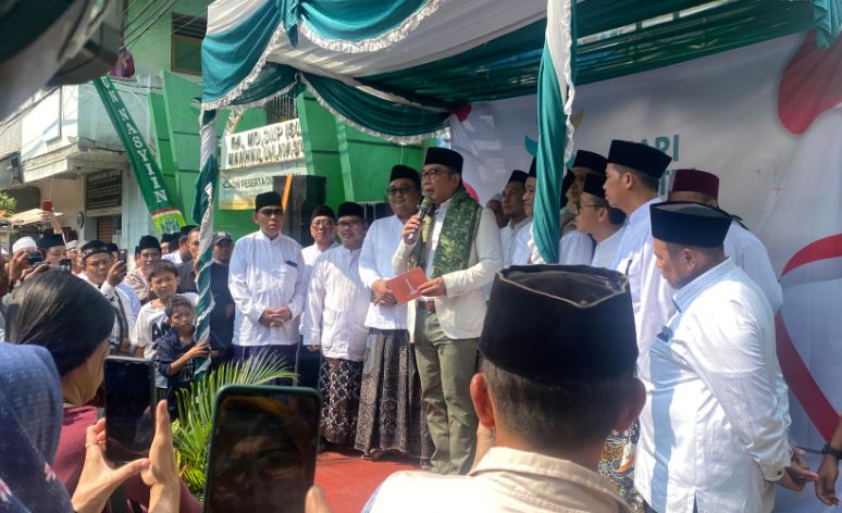 Hari Santri Nasional, Ridwan Kamil Kunjungi Komunitas NU di Karang Anyar