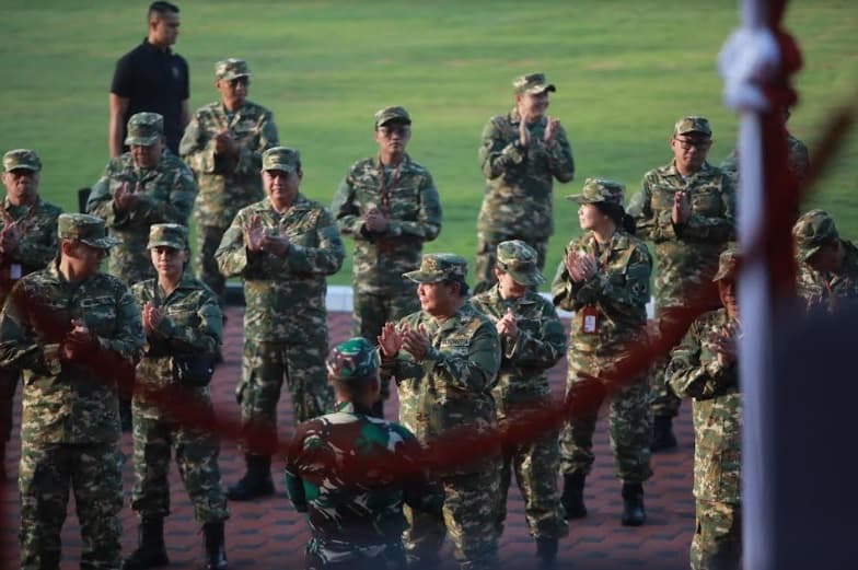 Prabowo Gembleng Menteri di Lembah Tidar Bukan Bentuk Pemerintahan Militeristik