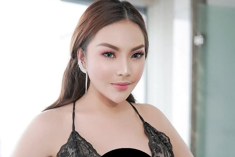 Lisa Mariana Minta Maaf pada Istri Ridwan Kamil: Ibu Pasti Paham Posisi Saya Lisa Mariana Minta Maaf pada Istri Ridwan Kamil: Ibu Pasti Paham Posisi Saya