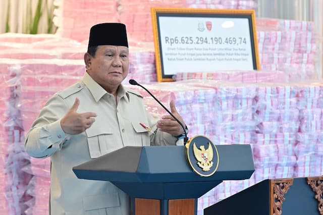 Prabowo : Rp6,6 Triliun Hasil Penertiban Hutan Bisa Bikin 100 Ribu Rumah Korban Bencana Sumatera Prabowo : Rp6,6 Triliun Hasil Penertiban Hutan Bisa Bikin 100 Ribu Rumah Korban Bencana Sumatera
