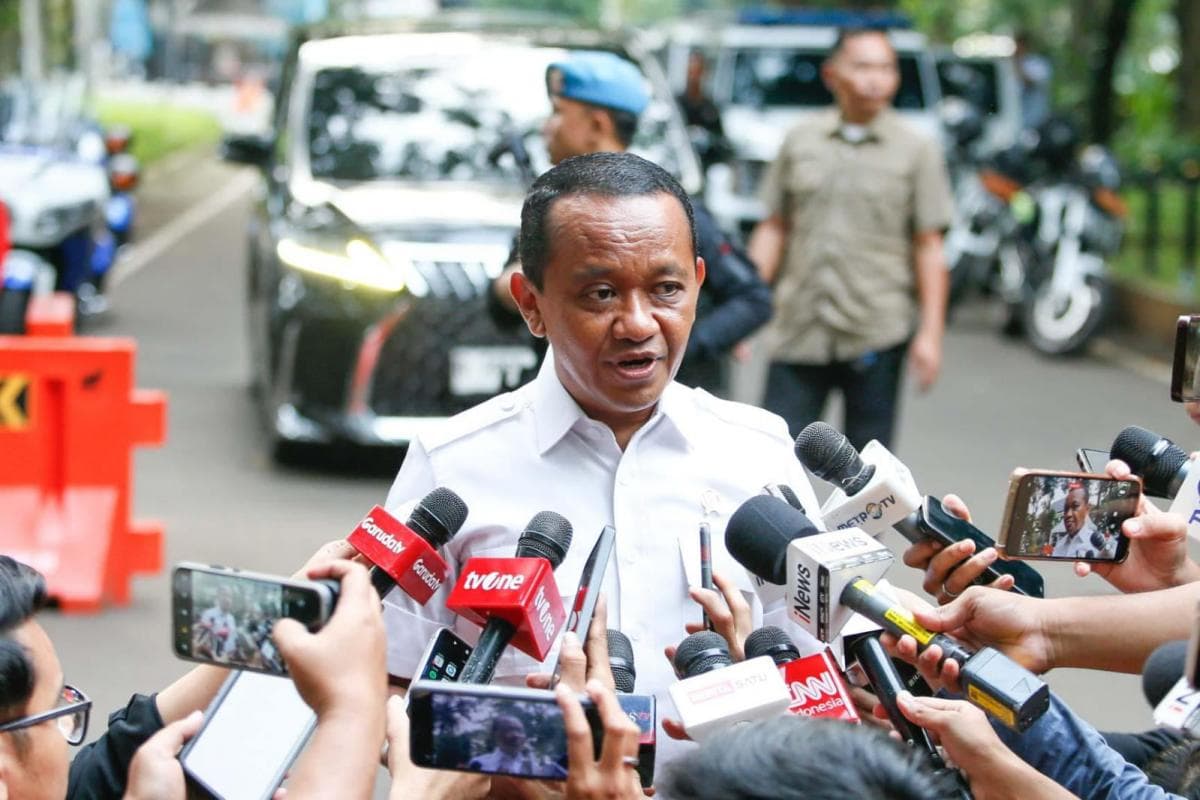 Selat Hormuz Ditutup, Bahlil Alihkan Impor Minyak dari Timur Tengah ke AS Selat Hormuz Ditutup, Bahlil Alihkan Impor Minyak dari Timur Tengah ke AS