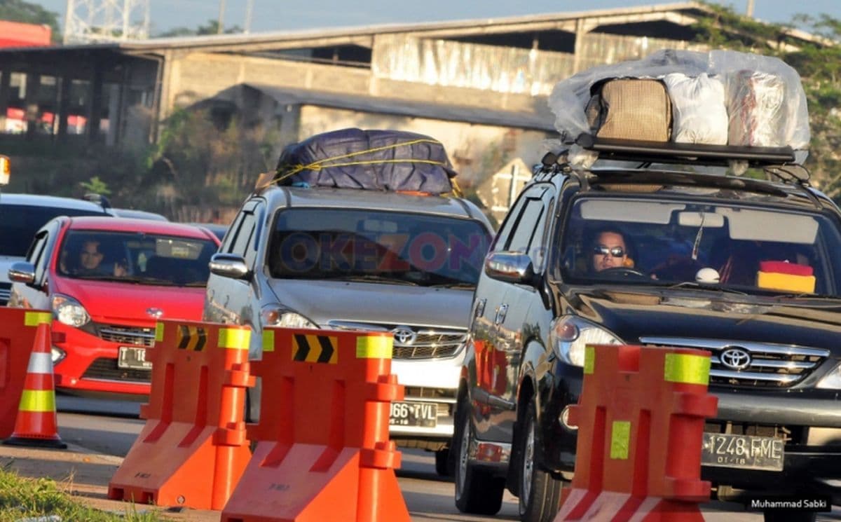 Polisi Gelar 41 One Way hingga 39 Contraflow Selama Arus Mudik-Balik Lebaran Polisi Gelar 41 One Way hingga 39 Contraflow Selama Arus Mudik-Balik Lebaran