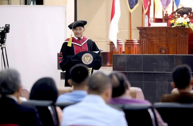 Guru Besar Unhan: Lanskap Pertahanan Bergeser dari Konvensional Menuju Ancaman Siber! Guru Besar Unhan: Lanskap Pertahanan Bergeser dari Konvensional Menuju Ancaman Siber!