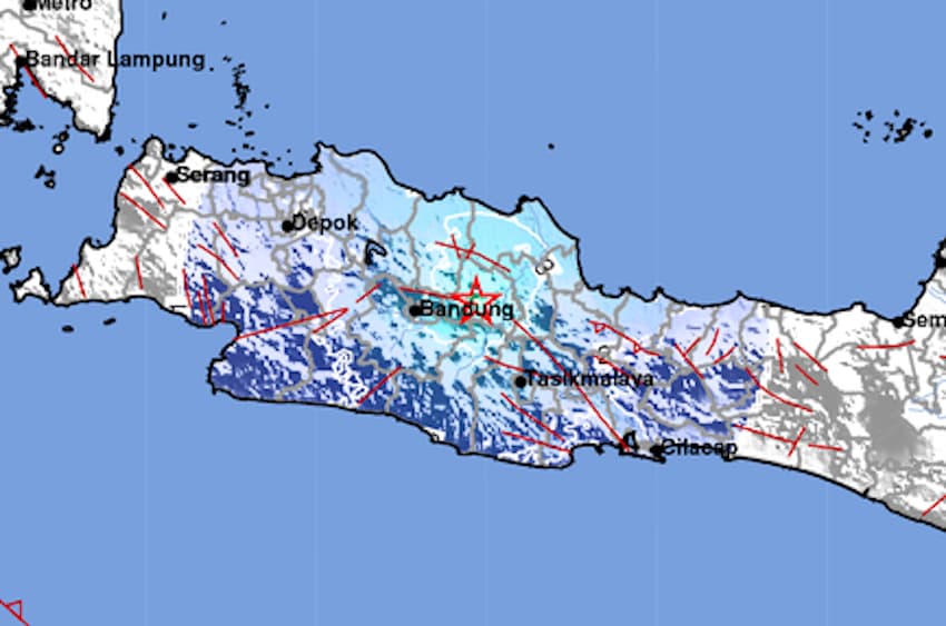 Breaking News! Gempa Berkekuatan M4,8 Guncang Sumedang Malam Ini