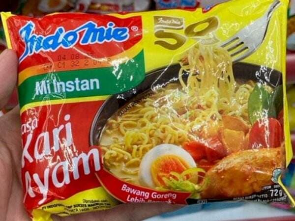 Viral Bungkus Indomie 50 Tahun di Twitter, Netizen: Gak Terasa Udah 50 Tahun Aja