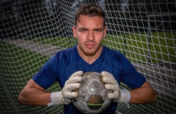 Dayen Gentenaar, Kiper Ajax Amsterdam Berdarah Sunda yang Ingin Bela Timnas Indonesia Dayen Gentenaar, Kiper Ajax Amsterdam Berdarah Sunda yang Ingin Bela Timnas Indonesia