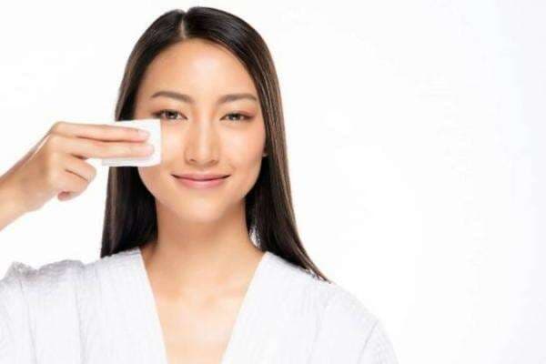 Pemilik Kulit Sensitif? 3 Toner Lokal Terbaru Ini Siap Menenangkan Kulit Kamu! Pemilik Kulit Sensitif? 3 Toner Lokal Terbaru Ini Siap Menenangkan Kulit Kamu!