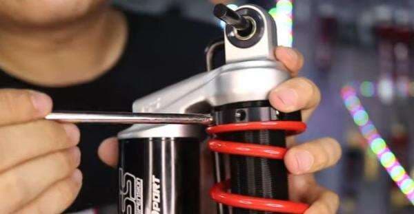 Cara Setting Suspensi Preload pada Sepeda Motor, Setel Sesuai Penggunaan Cara Setting Suspensi Preload pada Sepeda Motor, Setel Sesuai Penggunaan