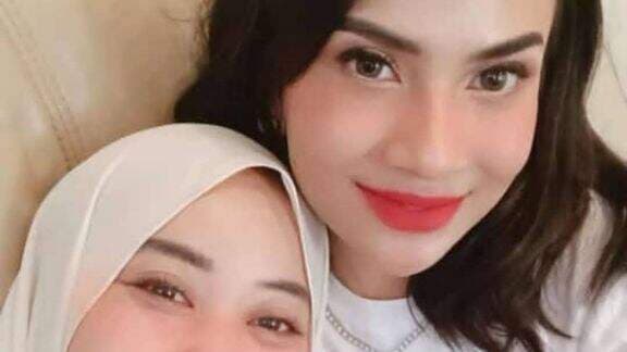 Netizen Minta Puput Soedrajat Klarifikasi Tuduhan Kim Hawt yang Sebut Dirinya `Kupu-Kupu Malam`: Berani Gak? Netizen Minta Puput Soedrajat Klarifikasi Tuduhan Kim Hawt yang Sebut Dirinya `Kupu-Kupu Malam`: Berani Gak?