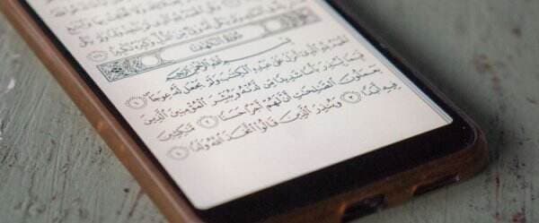 9 Aplikasi Al Quran di smartphone Android, bikin hati semakin tenang