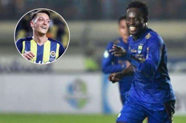 Mesut Ozil Main di Liga Indonesia, Senasib Essien Atau Roger Milla? Mesut Ozil Main di Liga Indonesia, Senasib Essien Atau Roger Milla?