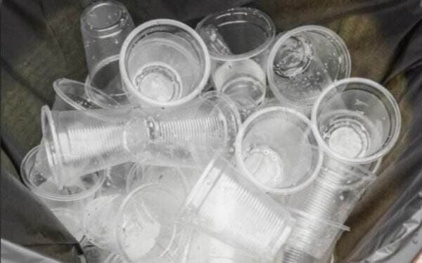 Daur Ulang Jadi Solusi Atasi Sampah Gelas Plastik