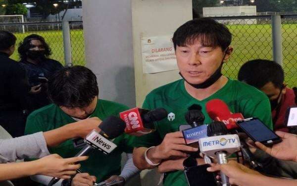 Terkenal Galak, Shin Tae-yong Bisa Marah Besar jika Pemain Timnas Lakukan Hal Ini Terkenal Galak, Shin Tae-yong Bisa Marah Besar jika Pemain Timnas Lakukan Hal Ini