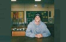 VIDEO: Mason Mount Datangi Bekas Sekolah, lalu Menantang Para Siswa untuk Adu Free Kick VIDEO: Mason Mount Datangi Bekas Sekolah, lalu Menantang Para Siswa untuk Adu Free Kick