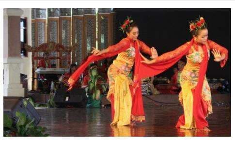 Tari Jaipong Berasal dari Mana? Ini Sejarah, Properti dan Pola Lantainya Tari Jaipong Berasal dari Mana? Ini Sejarah, Properti dan Pola Lantainya