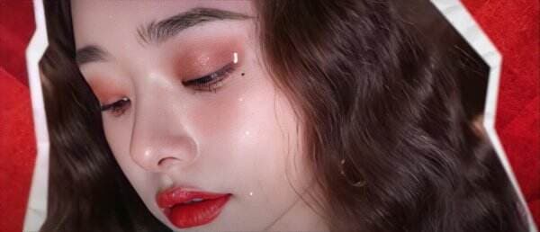 Tenar di YouTube, Berikut 5 Konten Makeup Song Ji A yang Bisa Kamu Tiru! Tenar di YouTube, Berikut 5 Konten Makeup Song Ji A yang Bisa Kamu Tiru!