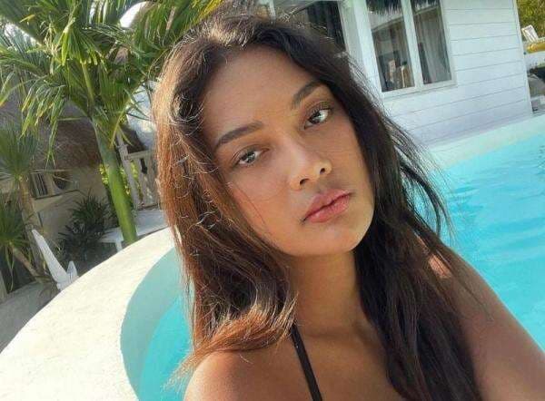 Biodata dan Agama Erika Carlina, Selebgram Cantik dengan Kulit Eksotis Biodata dan Agama Erika Carlina, Selebgram Cantik dengan Kulit Eksotis