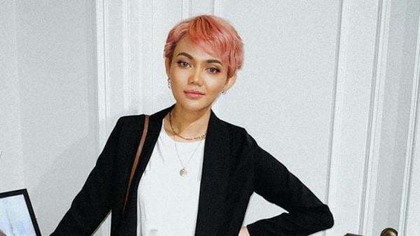 Biodata dan Profil Rina Nose: Umur, Agama dan Pasangan, Aktris yang Kocak Abis Biodata dan Profil Rina Nose: Umur, Agama dan Pasangan, Aktris yang Kocak Abis