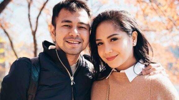 Raffi Ahmad Ngaku Mau Jajal Dunia NFT, Suami Nagita Slavina Niat Mau Jual Foto Pacar Pertama: Nanti Bagi Hasil! Raffi Ahmad Ngaku Mau Jajal Dunia NFT, Suami Nagita Slavina Niat Mau Jual Foto Pacar Pertama: Nanti Bagi Hasil!