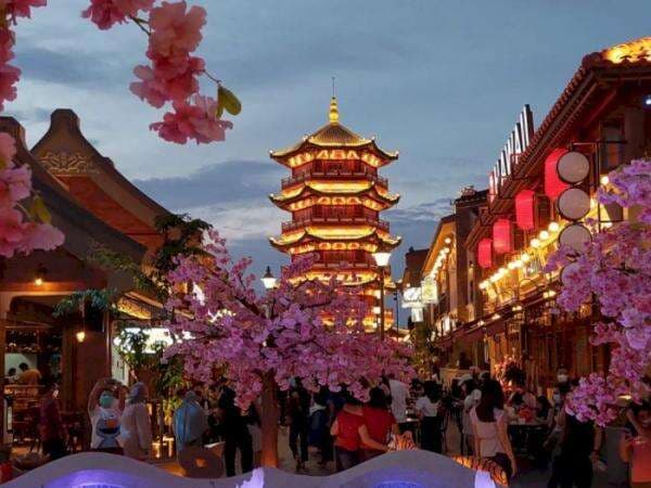 Melihat Keseruan Perayaan Imlek di Pantjoran PIK, Meriah Bak di China! Melihat Keseruan Perayaan Imlek di Pantjoran PIK, Meriah Bak di China!