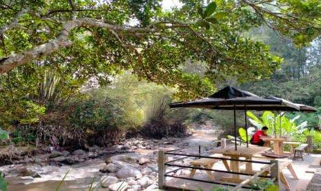 Kulineran Sambil Dengerin Gamelang di Pinggir Kali Brantas Malang Kulineran Sambil Dengerin Gamelang di Pinggir Kali Brantas Malang