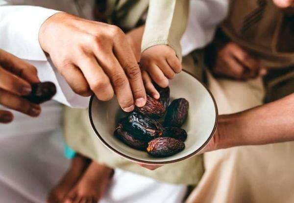 Niat Puasa Rajab Dibarengi Puasa Senin Kamis Lengkap dengan Tata Cara Niat Puasa Rajab Dibarengi Puasa Senin Kamis Lengkap dengan Tata Cara