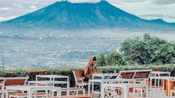 16 Tempat Makan di Sentul dengan View Bagus, Instagramable Banget!