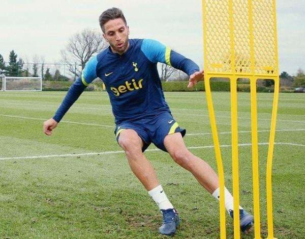 Tottenham Beraksi di Piala FA, Conte Akan Mainkan 2 Pemain Buangan Juventus Tottenham Beraksi di Piala FA, Conte Akan Mainkan 2 Pemain Buangan Juventus