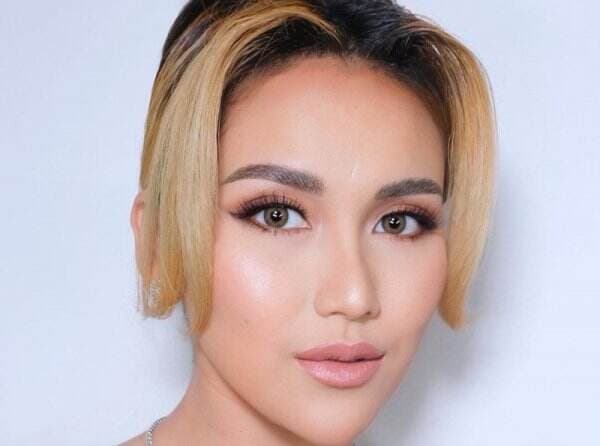 Ayu Ting Ting Jual Nasi Telur Tempe Orek Harganya Kemahalan, Netizen Auto Julid