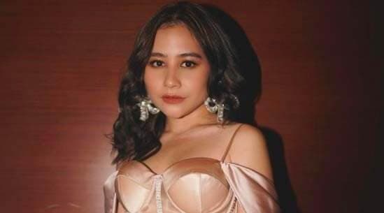 Terungkap Prilly Latuconsina Pernah Idap PTSD: Sempat Malu Disangka Gila Terungkap Prilly Latuconsina Pernah Idap PTSD: Sempat Malu Disangka Gila