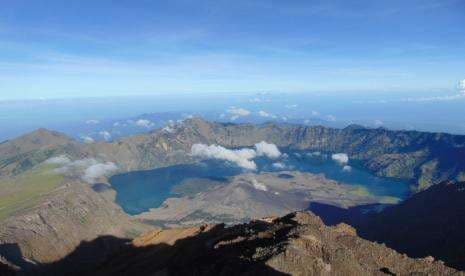 Menapaki Keindahan Gunung rinjani via Sembalun