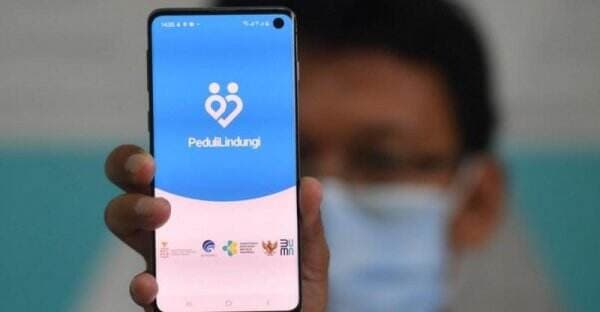 Viral Pasutri Positif Covid-19 Jalan-Jalan di Malang, Penggunaan Aplikasi PeduliLindungi Disorot