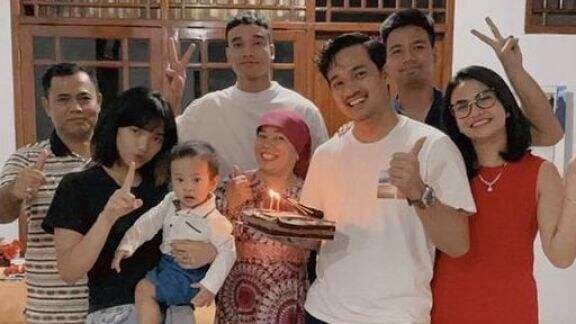 Haji Faisal Bongkar Alasan Tak Beri Restu Sang Anak Punya Hubungan dengan Vanessa Angel, Netizen: yang Bikin Repot Keluarganya! Haji Faisal Bongkar Alasan Tak Beri Restu Sang Anak Punya Hubungan dengan Vanessa Angel, Netizen: yang Bikin Repot Keluarganya!