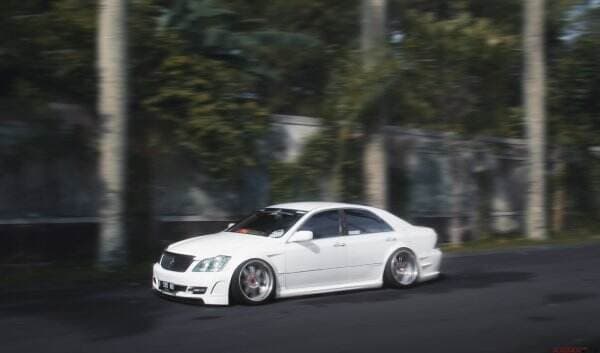 Toyota Crown Athlete S180 2005 Modifikasi Bippu Style Namun Jeroan Mesin Galak!