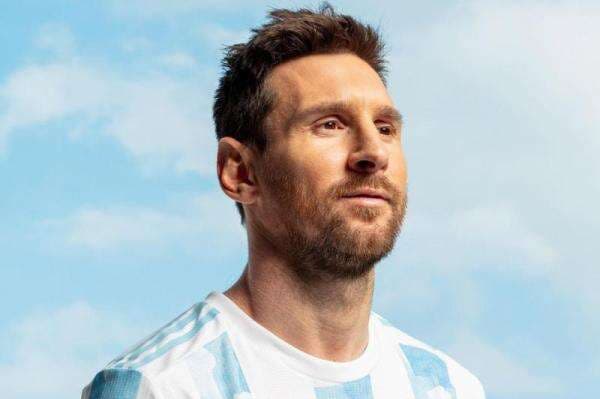 Biodata dan Kekayaan Lionel Messi, Pemain Bola Terbaik Dunia dengan Gaji Fantastis Biodata dan Kekayaan Lionel Messi, Pemain Bola Terbaik Dunia dengan Gaji Fantastis