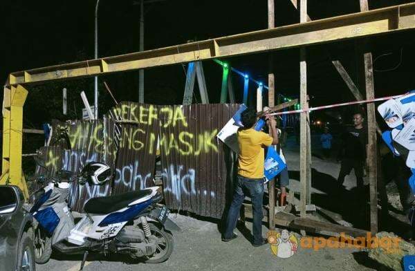 Sempat Dilintasi Kendaraan Roda Dua, Jembatan Paringin Kembali Ditutup Sempat Dilintasi Kendaraan Roda Dua, Jembatan Paringin Kembali Ditutup