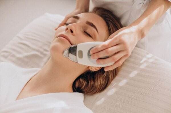 9 Manfaat laser wajah serta jenis dan efek samping 9 Manfaat laser wajah serta jenis dan efek samping