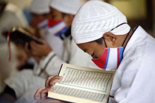 Huruf Izhar Syafawi serta Ciri-Cirinya Lengkap dengan Contoh dalam Al Quran Huruf Izhar Syafawi serta Ciri-Cirinya Lengkap dengan Contoh dalam Al Quran