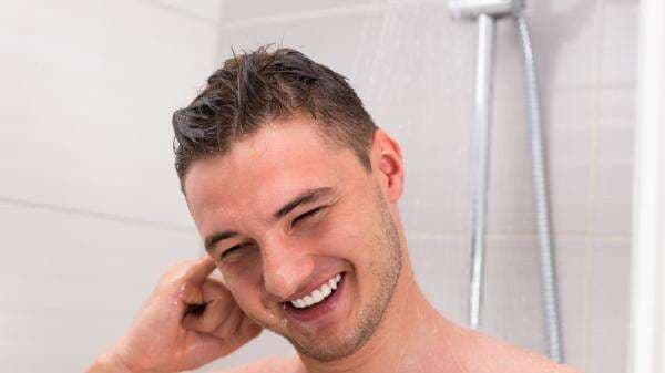 Cara Mengeluarkan Air dari Telinga dengan Mudah dan Aman Cara Mengeluarkan Air dari Telinga dengan Mudah dan Aman