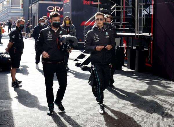 Ferrari dan McLaren Tampil Cepat di Tes Pramusim F1 2022, George Russell Iri Ferrari dan McLaren Tampil Cepat di Tes Pramusim F1 2022, George Russell Iri