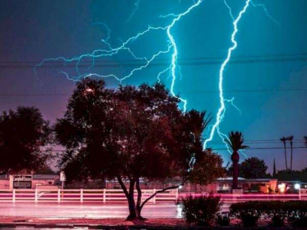 Pantesan Orang Takut Petir, Ternyata Bisa Bikin Keadaan yang berbahaya bagi Manusia Pantesan Orang Takut Petir, Ternyata Bisa Bikin Keadaan yang berbahaya bagi Manusia