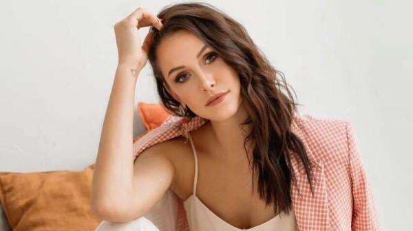 6 Potret Pevoli Cantik Rusia, Nataliya Goncharova yang Terima Bayaran Termahal di Dunia 6 Potret Pevoli Cantik Rusia, Nataliya Goncharova yang Terima Bayaran Termahal di Dunia