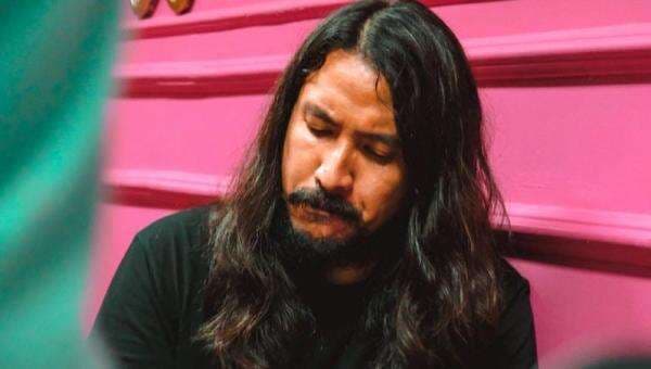 Profil dan Biodata Ello, Vokalis Baru Dewa 19 Profil dan Biodata Ello, Vokalis Baru Dewa 19