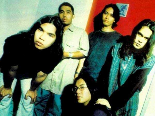 5 Vokalis Dewa 19 dari Masa ke Masa, Semuanya Miliki Karakter Suara yang Unik! 5 Vokalis Dewa 19 dari Masa ke Masa, Semuanya Miliki Karakter Suara yang Unik!