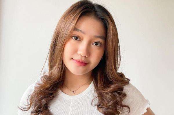 Chika Chandrika Posting Foto saat Syuting, Lokasinya Disebut Mirip Tempat Pijat Chika Chandrika Posting Foto saat Syuting, Lokasinya Disebut Mirip Tempat Pijat