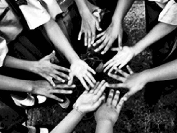 Jadi Permainan Sejak Zaman Dahulu, Ternyata Ini Arti 'Hompimpa Alaium Gambreng' Jadi Permainan Sejak Zaman Dahulu, Ternyata Ini Arti 'Hompimpa Alaium Gambreng'