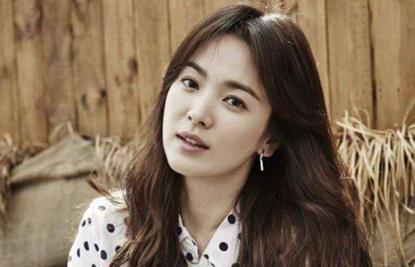 10 Aktris Korea Bayaran Termahal, Song Hye Kyo dan Jun Ji Hyun Tembus Rp2,4 Miliar Per Episode 10 Aktris Korea Bayaran Termahal, Song Hye Kyo dan Jun Ji Hyun Tembus Rp2,4 Miliar Per Episode