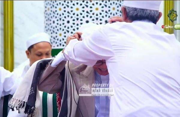 Ulama Pemilik Senyum Abah Guru Sekumpul Ungkap Amalan yang Pasti Diterima, Cek di Sini! Ulama Pemilik Senyum Abah Guru Sekumpul Ungkap Amalan yang Pasti Diterima, Cek di Sini!