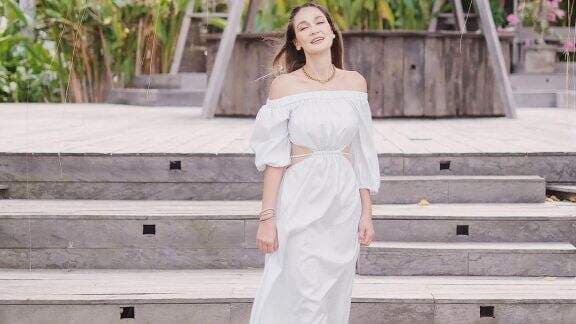 Luna Maya Girang Gendong Baby Ameena Blak-Blakan Ngebet Pengen Punya Anak, Tatapan Matanya Jadi Sorotan Luna Maya Girang Gendong Baby Ameena Blak-Blakan Ngebet Pengen Punya Anak, Tatapan Matanya Jadi Sorotan